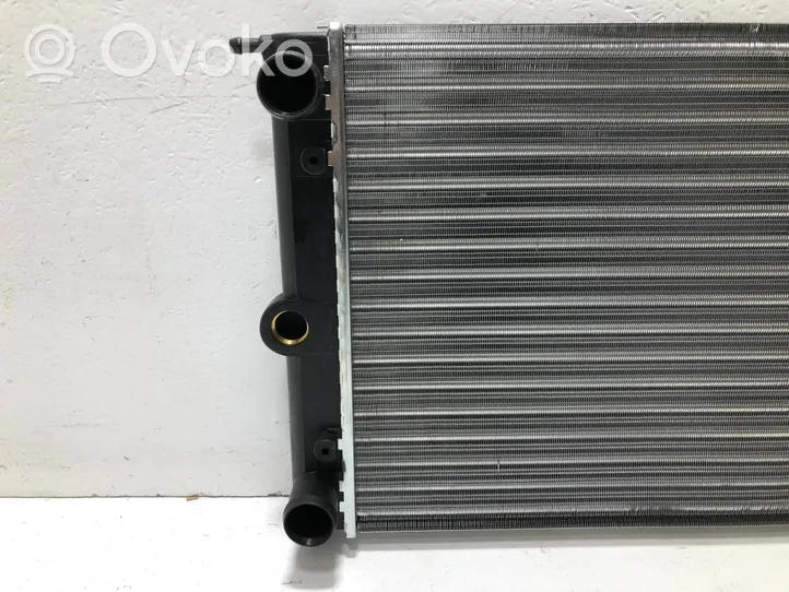 Volkswagen Polo II 86C 2F Radiateur de refroidissement 867121253D