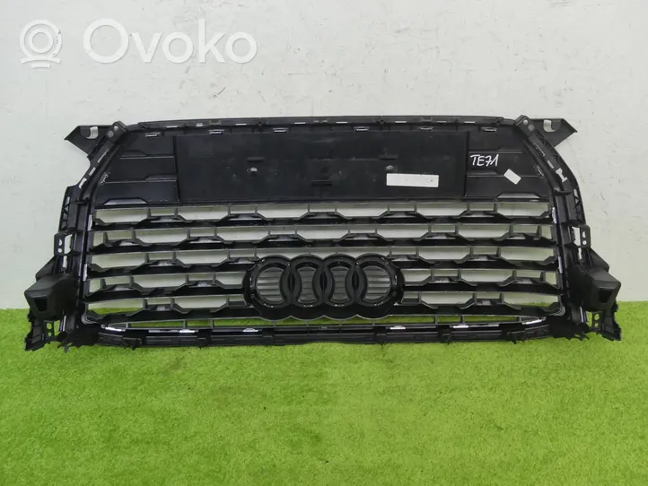 Audi Q2 - Griglia superiore del radiatore paraurti anteriore 81a853651