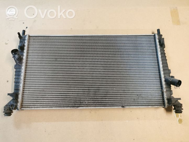 Volvo S40 Radiateur de refroidissement 3M5H8005RK