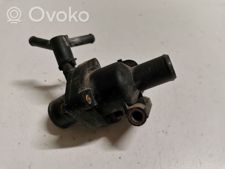 Ford Mondeo Mk III Termostat / Obudowa termostatu 