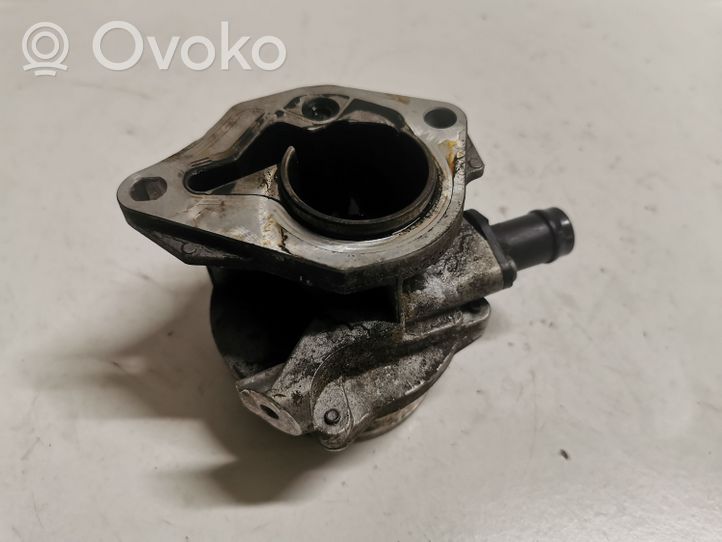 Nissan Qashqai Alipainepumppu 8200577807