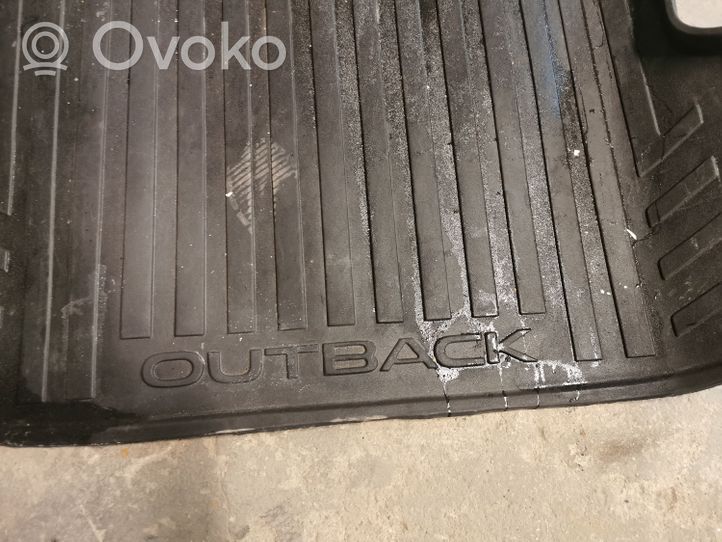 Subaru Outback (BS) Tapis en caoutchouc 