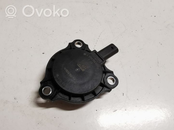 Mercedes-Benz C AMG W205 Sadales vārpstas apgriezienu sensors A2761560790