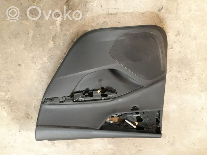 Audi Q7 4M Takaoven verhoilu 4M0867306G