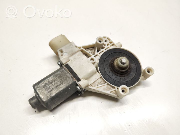 Ford Mondeo MK IV Motorino alzacristalli della portiera anteriore 6M2114553B