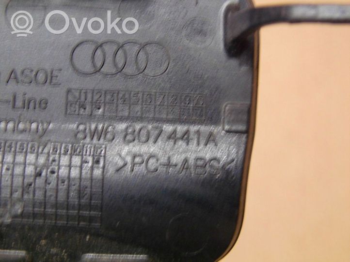 Audi A5 Zaślepka haka holowniczego zderzaka tylnego 8W6807441A
