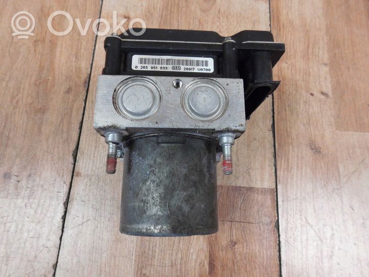 Toyota Avensis T270 ABS-pumppu 4454005120