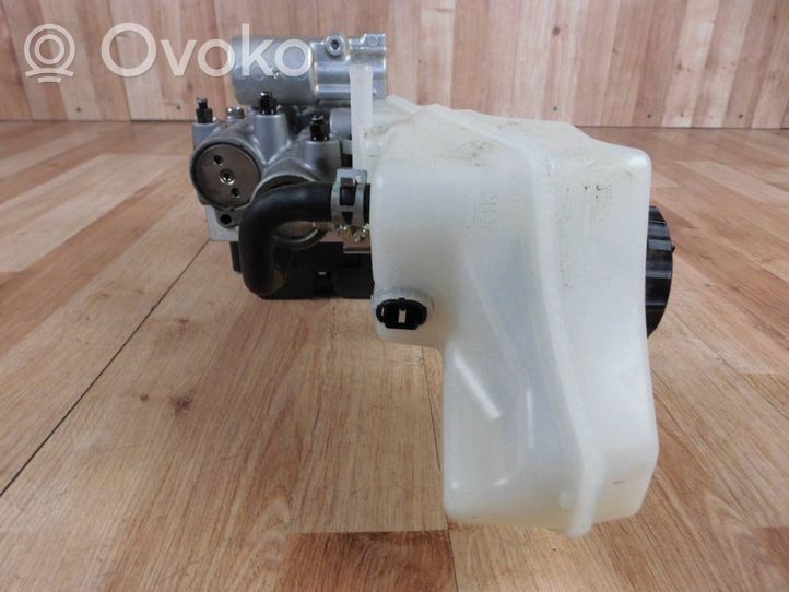 Toyota Corolla E210 E21 Główny cylinder hamulca 4721012500