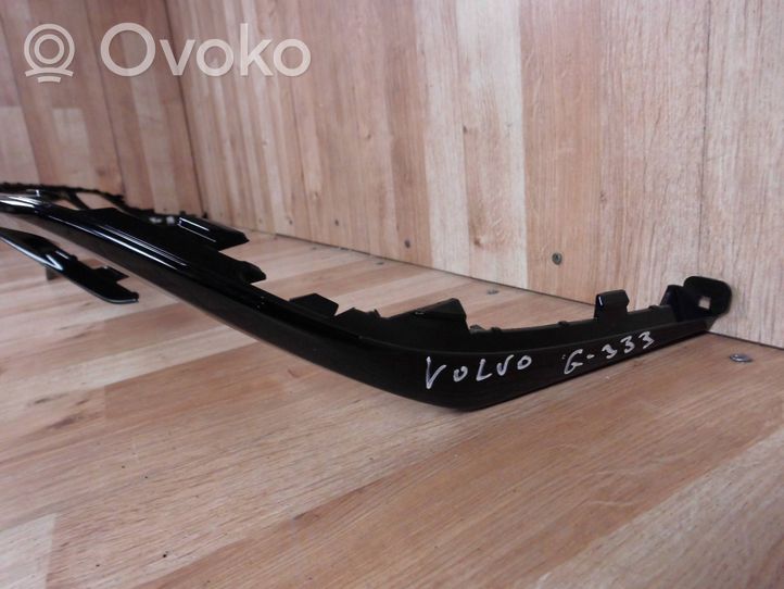 Volvo S90, V90 Takapuskurin alaosan lista 31425149