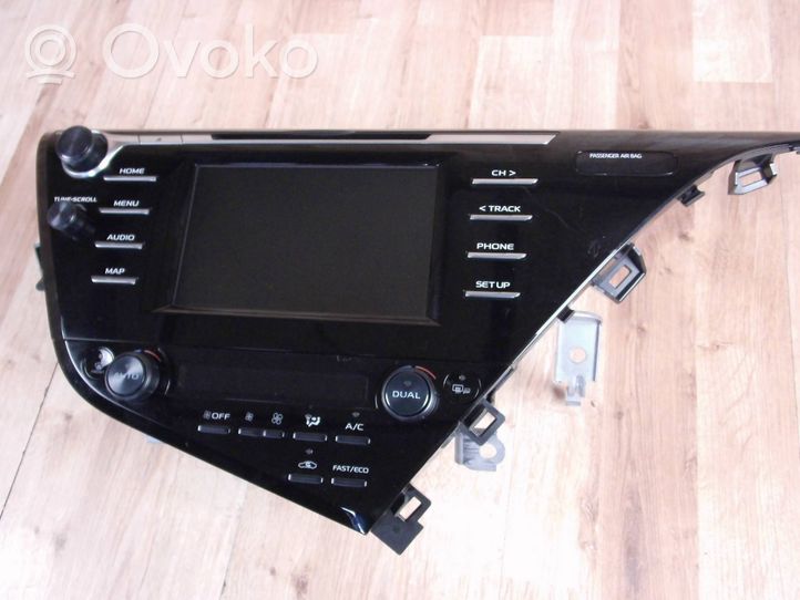 Toyota Camry VIII XV70  Radio/CD/DVD/GPS-pääyksikkö 8614033C80