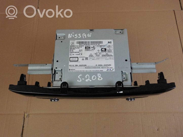 Nissan X-Trail T32 Navigation unit CD/DVD player 259158FW5B