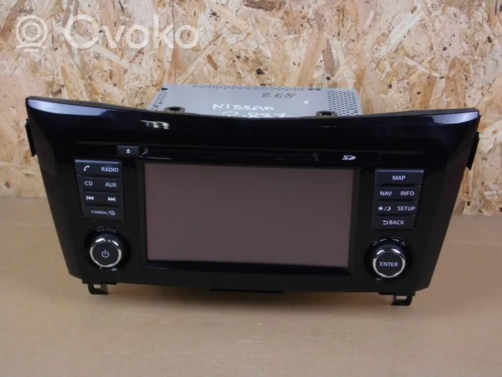 Nissan X-Trail T32 Navigation unit CD/DVD player 7513750268