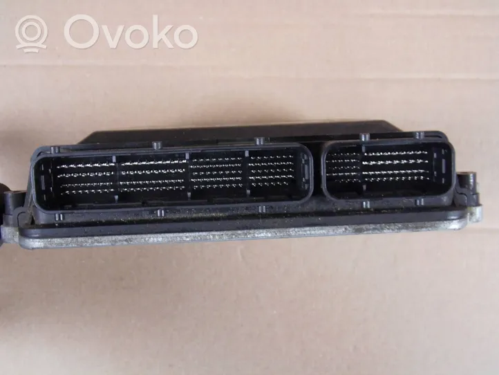 Mazda 2 Komputer / Sterownik ECU silnika P55P18881