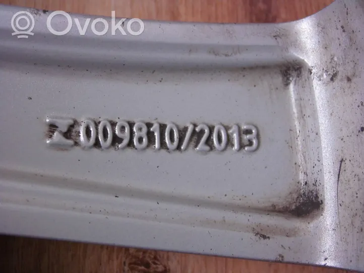 Volvo V60 Felgi aluminiowe R17 31471309