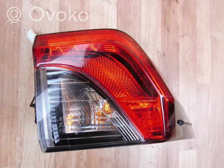 Toyota RAV 4 (XA50) Lampy tylnej klapy bagażnika 8155042230