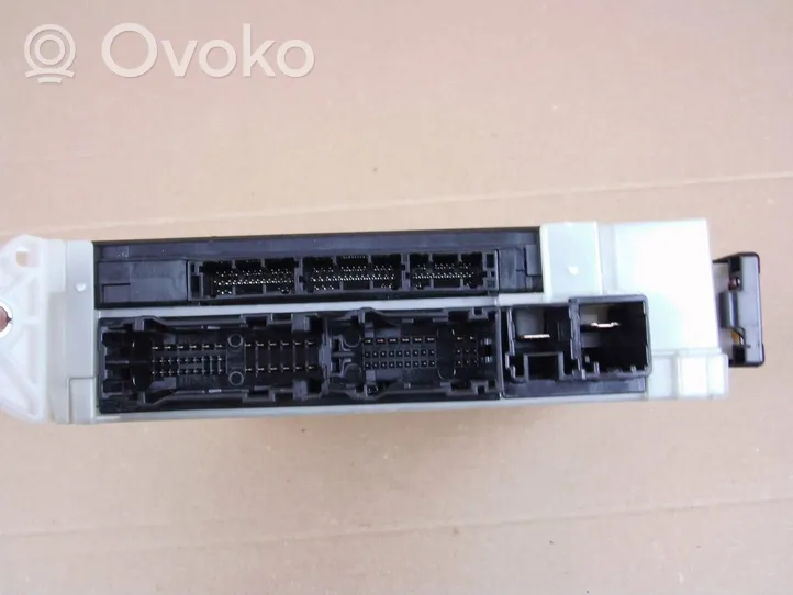 Toyota Corolla E210 E21 Module de fusibles 8922102830