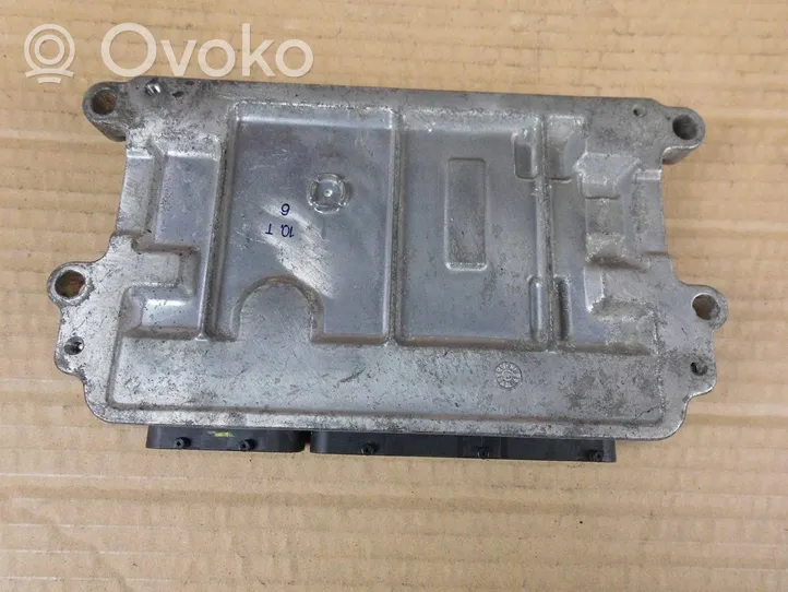 Mazda 3 III Unité de commande, module ECU de moteur P5CC18881A