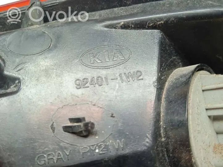 KIA Rio Galinis žibintas kėbule 924011W2