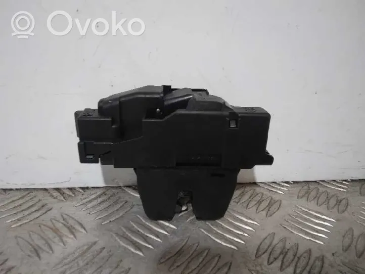 Opel Corsa F Zamek klapy tylnej bagażnika 3644675