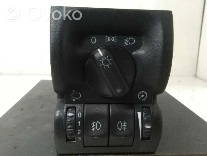 Opel Vectra B Interruttore di regolazione dell’illuminazione del quadro 09228133