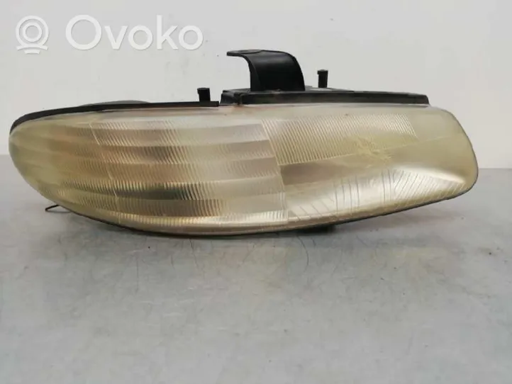 Chrysler Voyager Faro/fanale 04576312AC