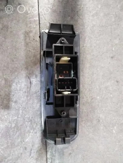 Mitsubishi Colt Electric window control switch 