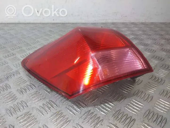 Nissan Qashqai Galinis žibintas kėbule 89070311