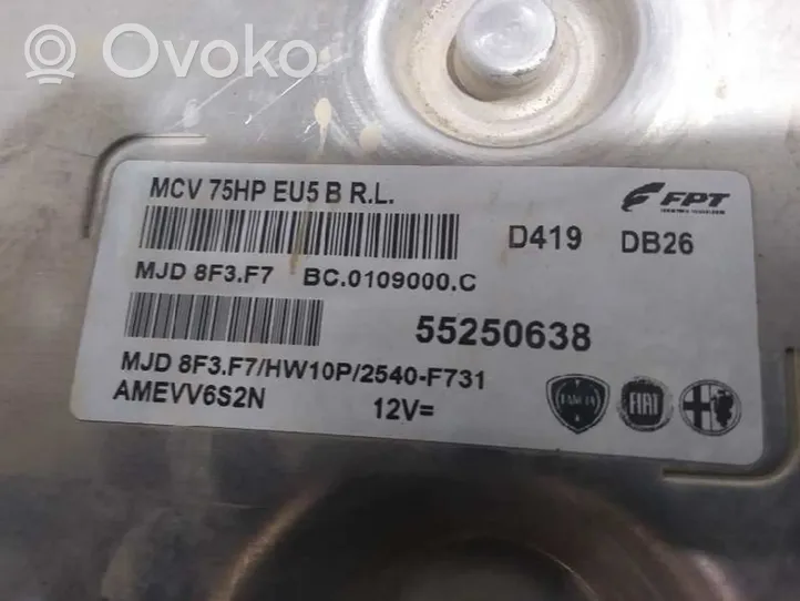 Fiat Fiorino Calculateur moteur ECU 55250638