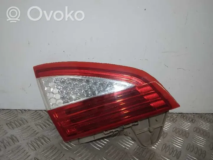 Ford Mondeo MK IV Lampa tylna TK5902