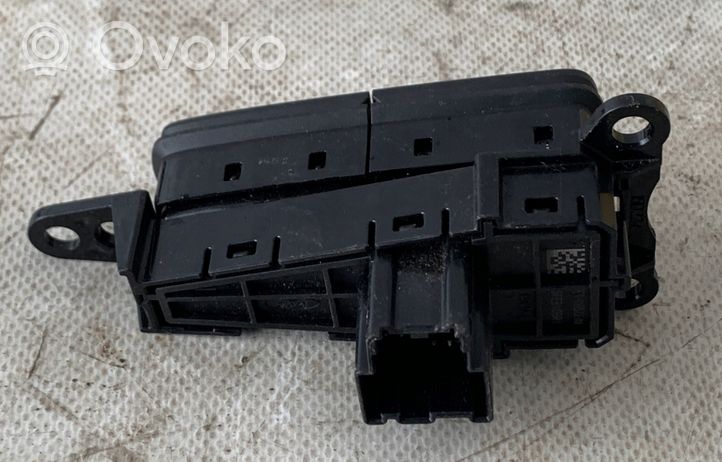 Ford Focus Antipraslidimo/ sukibimo (ASR) jungtukas F1ET11B573AA