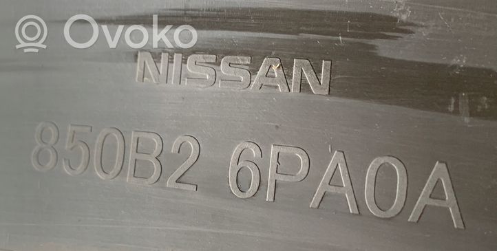 Nissan Juke II F16 Takapuskurin alaosan lista 850B26PA0A