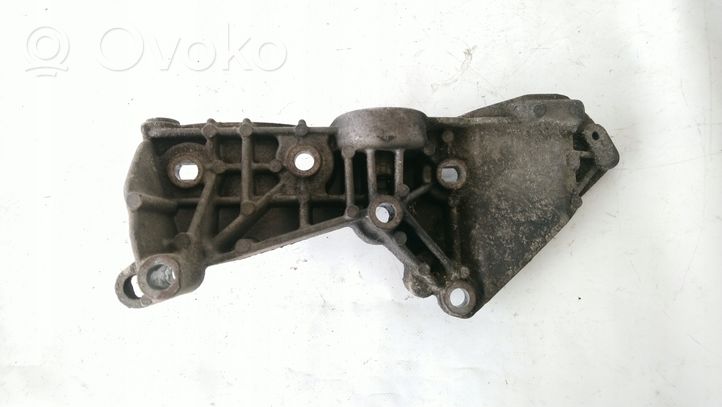 Renault Clio II Generator/alternator bracket 8200327134