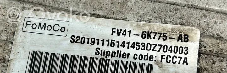 Ford Kuga II Starpdzesētāja radiators FV416K775AB