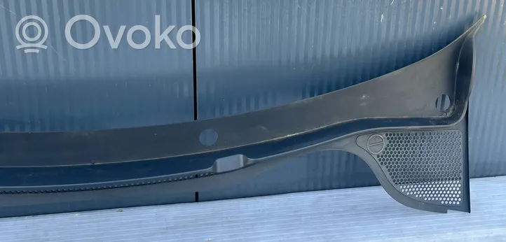 Volkswagen Polo V 6R Wiper trim 8911618109