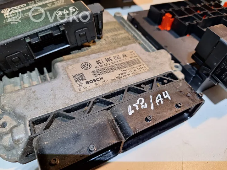 Volkswagen Scirocco Komputer / Sterownik ECU silnika 06J906026AR