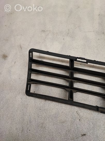 Volvo V50 Front bumper lower grill 30657006