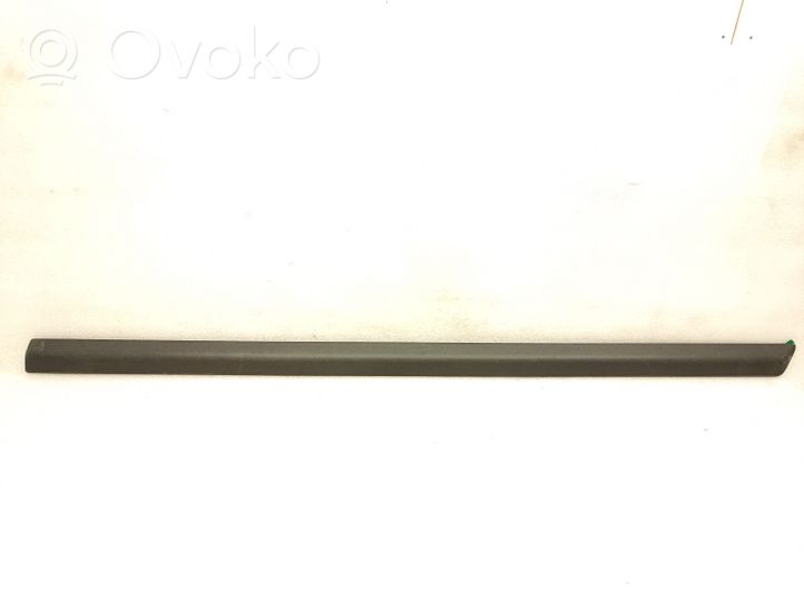 Toyota Yaris Rivestimento della portiera anteriore (modanatura) PZ415E852202