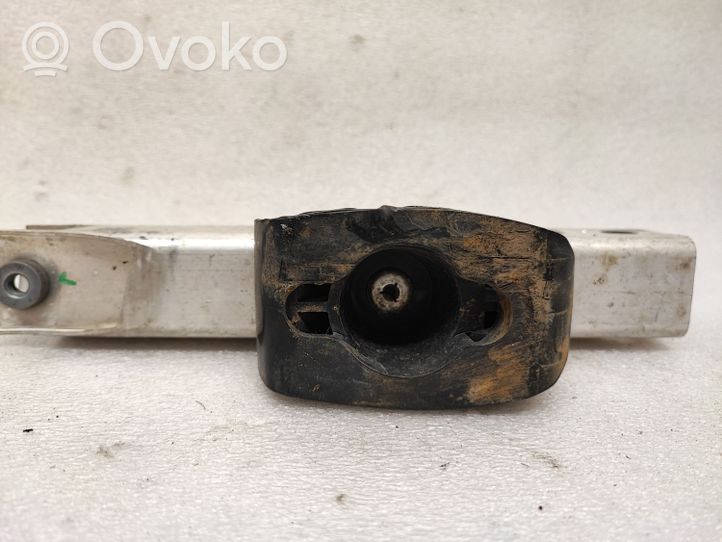 BMW 4 G22 G23 G24 G26 Belka zderzaka przedniego 745116502