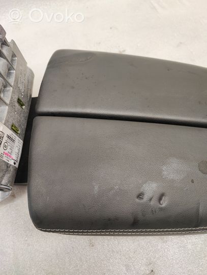 Audi Q7 4M Armrest 4M0864207