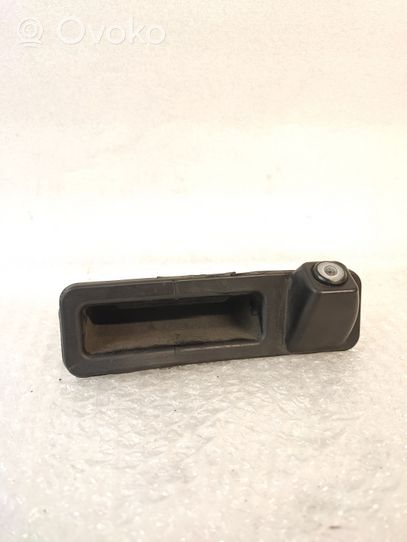 BMW 5 G30 G31 Tailgate handle with camera 7405635