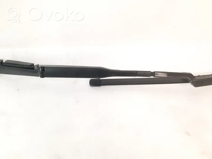 Volvo XC60 Windshield/front glass wiper blade 