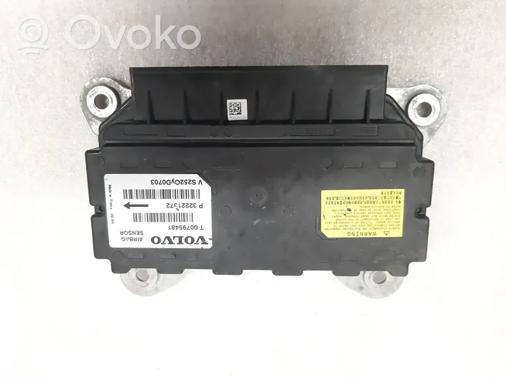 Volvo XC90 Sterownik / Moduł Airbag 32221372