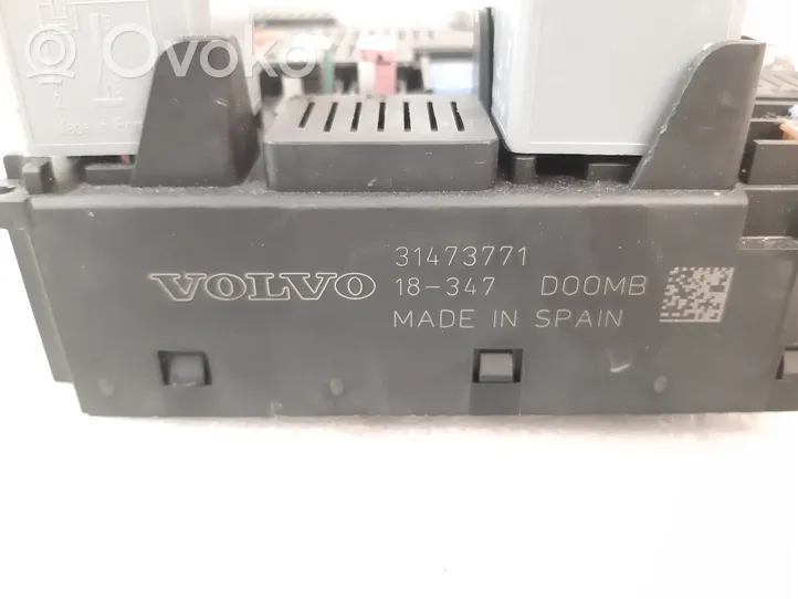 Volvo XC90 Блок предохранителей 31473771