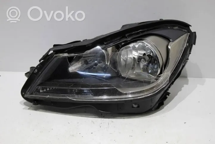 Mercedes-Benz C W204 Lampa przednia A2048209559