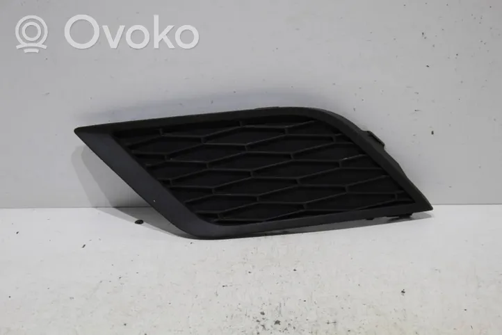 Seat Leon (5F) Etupuskurin alempi jäähdytinsäleikkö 5F0853665