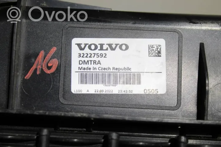 Volvo XC40 Condotto d'aria intercooler 32227592