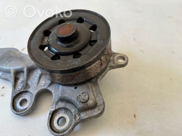 Toyota C-HR Pompe de circulation d'eau 5393298653