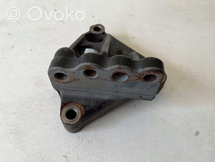 Toyota C-HR Support, suspension du moteur 16Y0347080