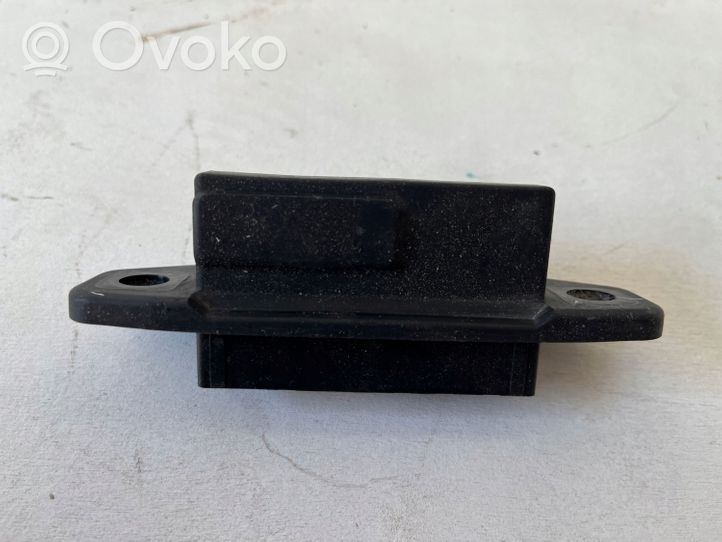 Toyota Auris E180 Schalter Kofferraum Heckklappe Kofferraumdeckel 5092493204