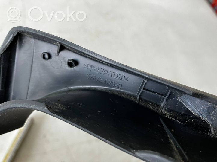 Toyota Corolla E210 E21 Moulure de porte arrière 6767302020